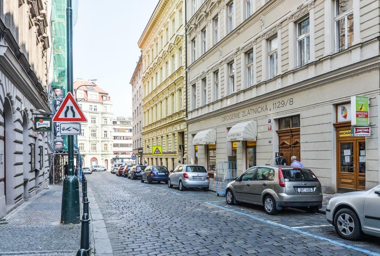 Glamour Frida Apartment Prag
